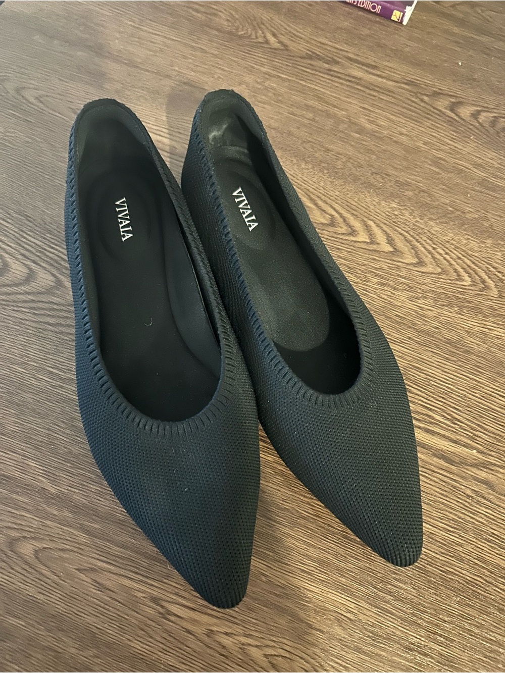 Vivaia Pointed Knit Ballet Flats — size 8
